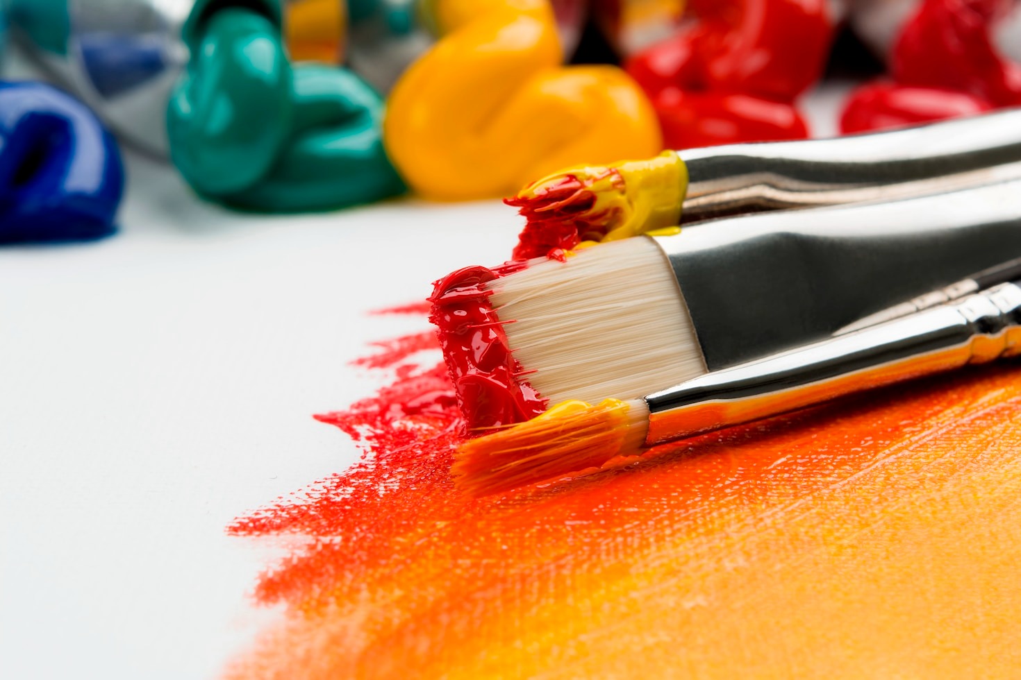 How to Choose the Right Brush for Your Tasks